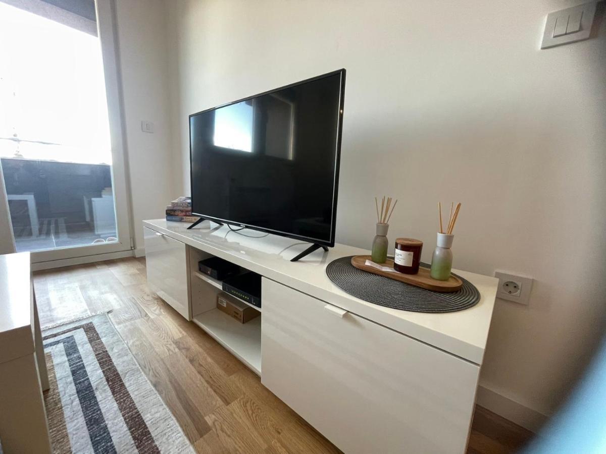 Apartman Nikol Κουμάνοβο Εξωτερικό φωτογραφία