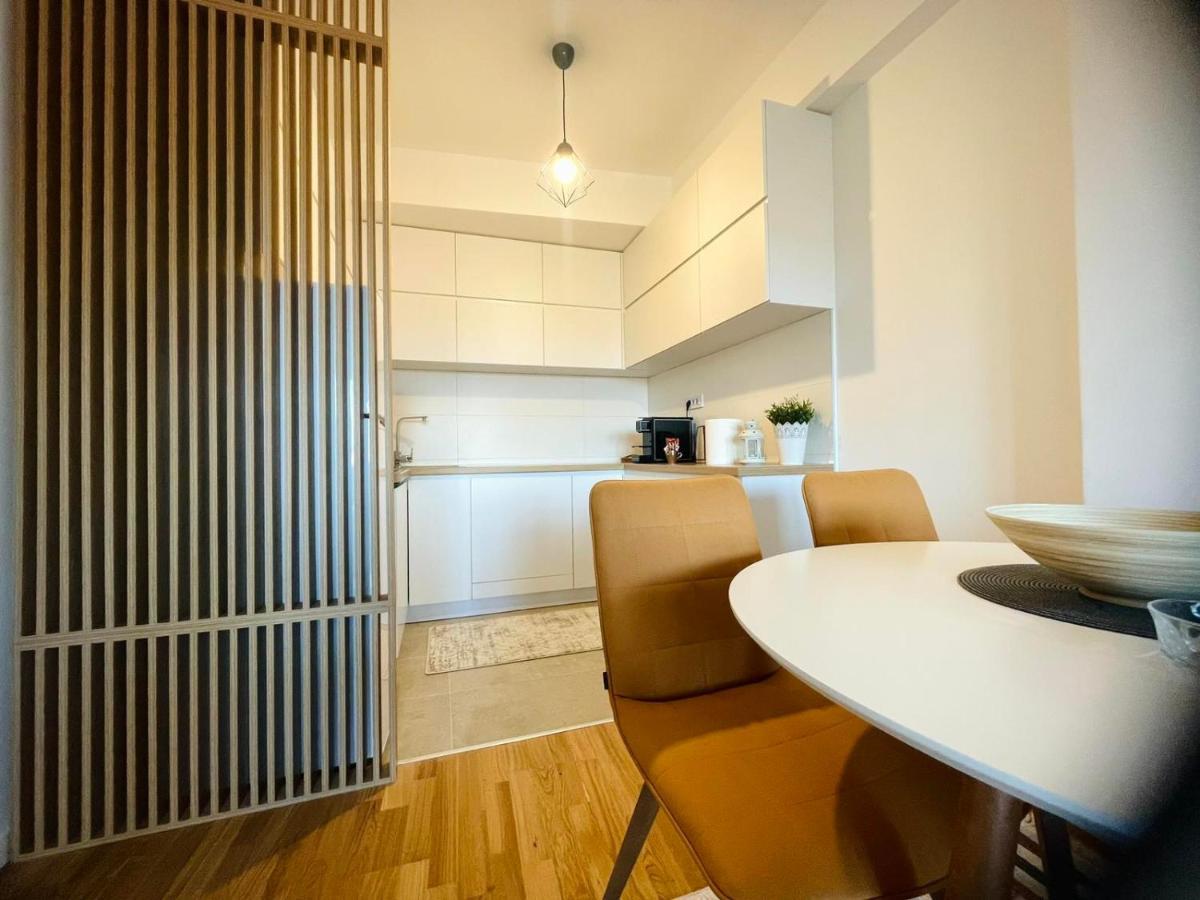 Apartman Nikol Κουμάνοβο Εξωτερικό φωτογραφία